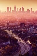 Фотообои Кровавая дымка над мегаполисом